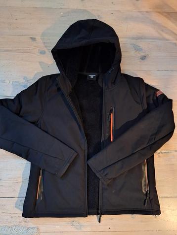 Superdry softshell jas zwart maat 40 beschikbaar voor biedingen