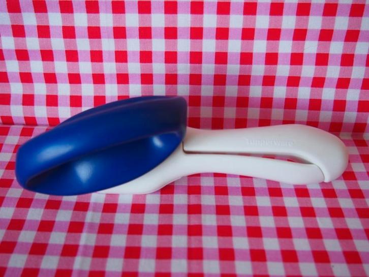 T030 Blikopener Ergologic, netjes en meer Tupperware adv., Huis en Inrichting, Keuken | Tupperware, Zo goed als nieuw, Overige typen