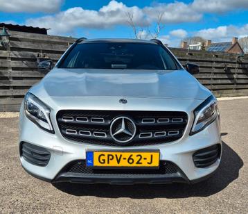 Mercedes-Benz GLA 200 pano camara 2019 Grijs AMG UITVOERING beschikbaar voor biedingen
