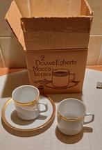 Douwe Egberts Moccakopjes -let op 2 kopjes en één  schotel, Antiek en Kunst, Ophalen of Verzenden