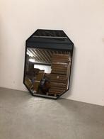 Moderne Spiegel met Unieke Vorm, Huis en Inrichting, Woonaccessoires | Spiegels, Ophalen, Minder dan 50 cm, Nieuw, Minder dan 100 cm