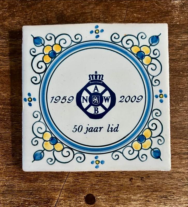 Delfts blauwe ANWB tegel - 50 jaar lidmaatschap, Antiek en Kunst, Antiek | Wandborden en Tegels, Ophalen of Verzenden