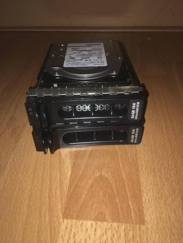 2 X DELL HotSwap - SCSI - 15K - 36GB  13-7 beschikbaar voor biedingen