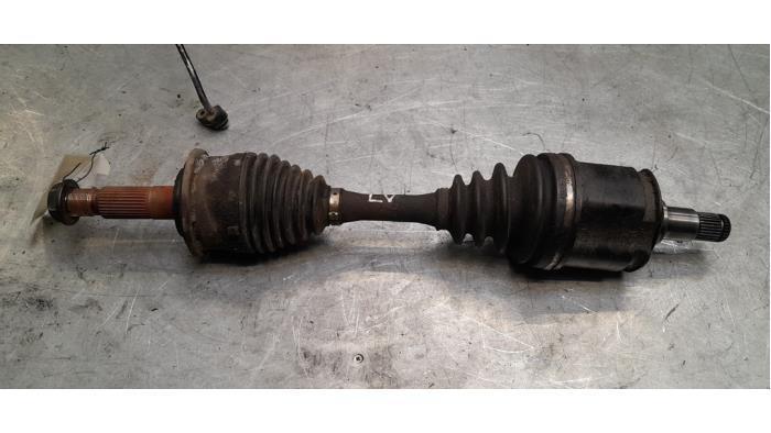 Aandrijfas links-voor van een Toyota Landcruiser, Auto-onderdelen, Remmen en Aandrijving, Toyota, Gebruikt, 3 maanden garantie