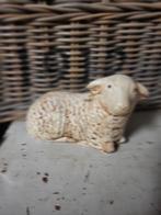 Schattig schaap beeldje, Tuin en Terras, Ophalen of Verzenden, Zo goed als nieuw, Steen, Dierenbeeld