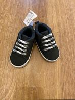 Baby sneakers/slofjes, jongen, zwart, maat 18, Kinderen en Baby's, Babykleding | Schoentjes en Sokjes, Slofjes, Nieuw, Ophalen of Verzenden