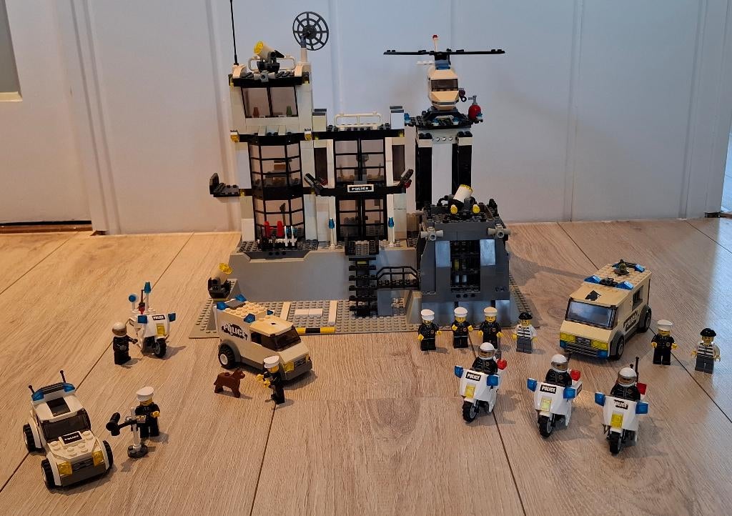 Lego City 7237 politiebureau set, Ophalen of Verzenden, Zo goed als nieuw, Complete set, Lego