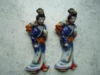 2 Japanse antieke porseleinen Geisha wandvaasjes, Verzenden