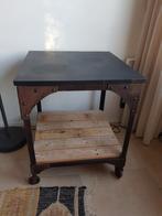 Industriële tafel, Huis en Inrichting, Tafels | Sidetables, Industrieel, Gebruikt, 50 tot 75 cm, Metaal