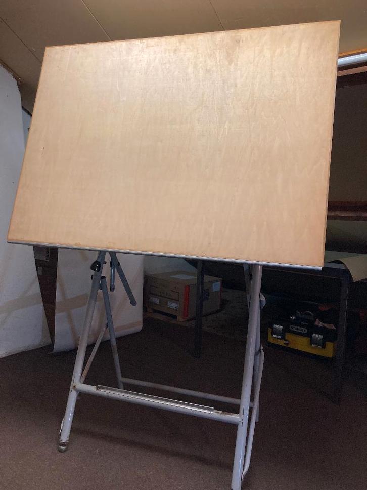 Unic Paris vintage tekentafel, Doe-het-zelf en Verbouw, Tekentafels, Gebruikt, Minder dan 130 cm, Ophalen