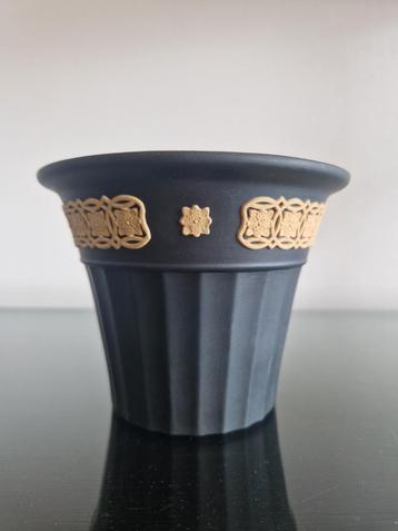 Wedgwood Black Basalt Jasper cachepot bloempot beschikbaar voor biedingen