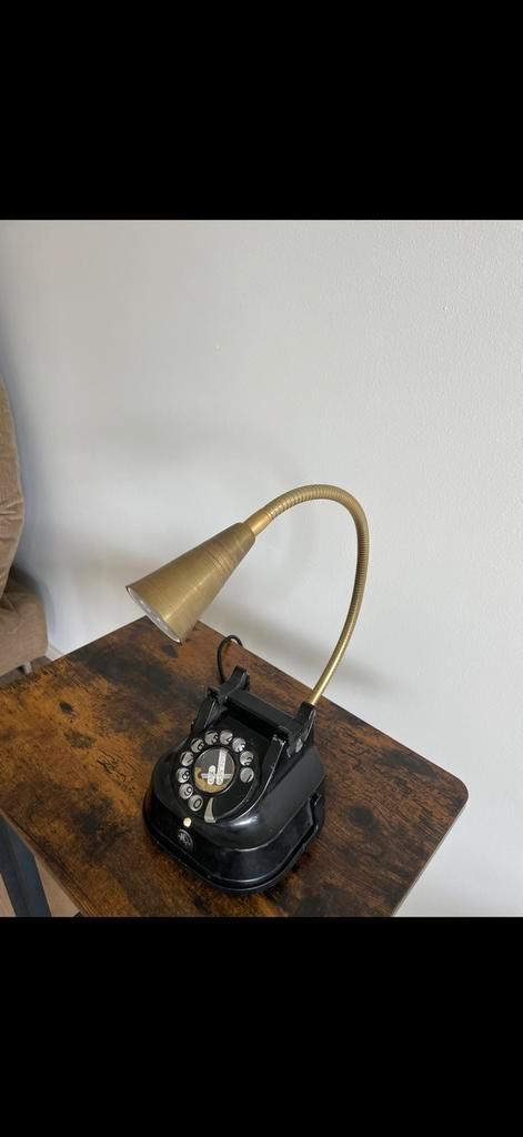 100 stuks Vintage telefoons 1953 Buikjes, Antiek en Kunst, Antiek | Overige Antiek, Ophalen of Verzenden