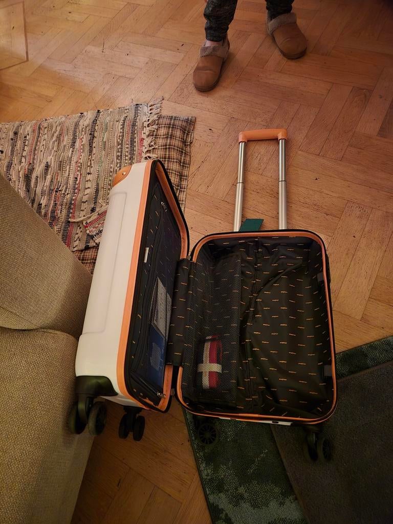 Kleine Reiskoffer met Wieltjes, Sieraden, Tassen en Uiterlijk, Koffers, Hard kunststof, Minder dan 50 cm, Zo goed als nieuw, Minder dan 35 cm