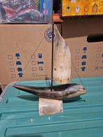 Bootje van imitatie ivoor, Antiek en Kunst, Curiosa en Brocante, Ophalen of Verzenden