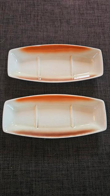 2 Kleine Schaaltjes - 19,5 x 8,5 cm beschikbaar voor biedingen