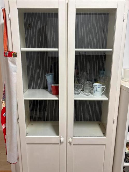 Witte Vitrinekast met Glazen Deuren, Huis en Inrichting, Kasten | Vitrinekasten, Gebruikt, 150 tot 200 cm, 50 tot 100 cm, 25 tot 50 cm