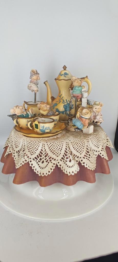 Enesco Muziekdoosje Tea for Two - 1991 met certificaat, Antiek en Kunst, Kunst | Beelden en Houtsnijwerken, Ophalen of Verzenden