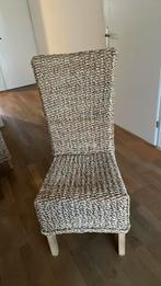 4 zware rieten stoelen, Huis en Inrichting, Stoelen, Ophalen of Verzenden, Zo goed als nieuw, Bruin, Twee
