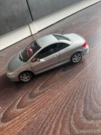 Miniatuur peugot 307 cc, Hobby en Vrije tijd, Modelauto's | Overige schalen, Verzenden, Zo goed als nieuw, Auto