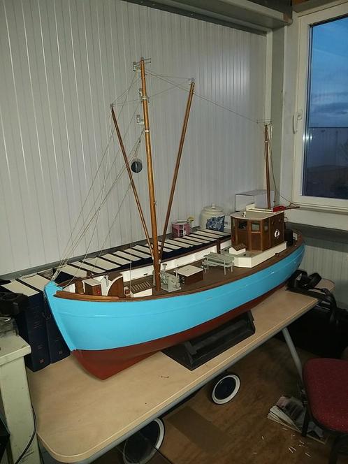 Viskotter, Hobby en Vrije tijd, Modelbouw | Boten en Schepen, Zo goed als nieuw, Overige merken, Ophalen