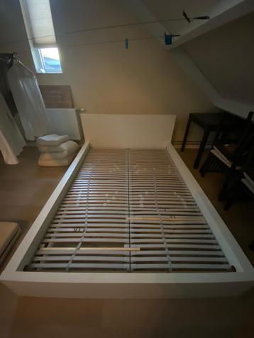 IKEA Malm Tweepersoons Bed - Wit bedframe - afbeelding 2