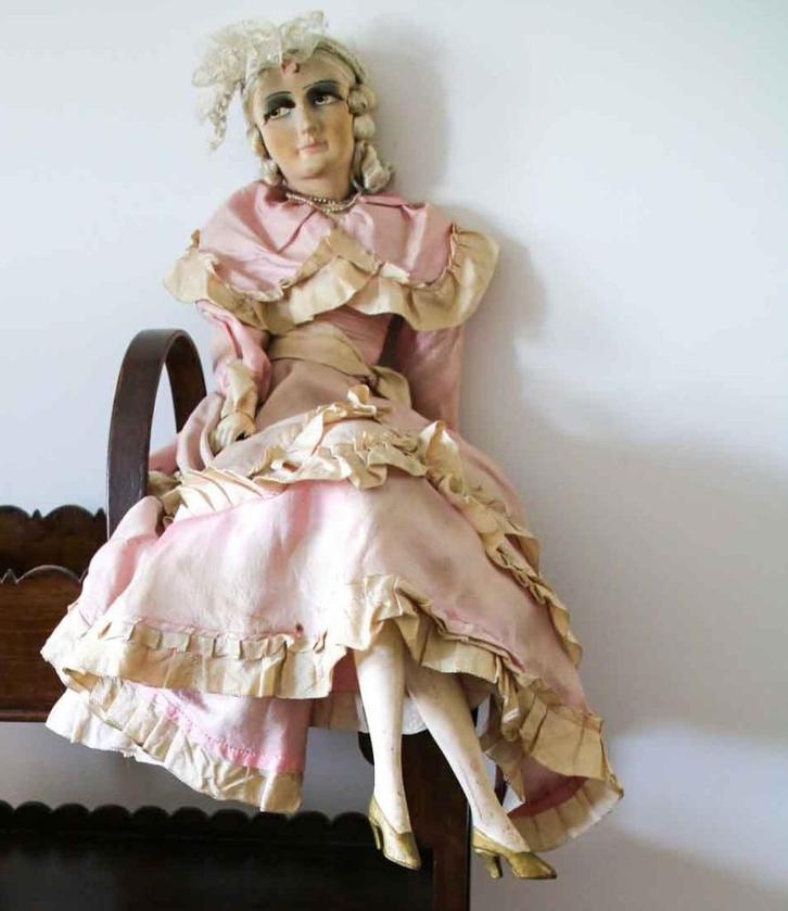 Antieke Franse sofadoll, Antiek en Kunst, Curiosa en Brocante, Ophalen of Verzenden