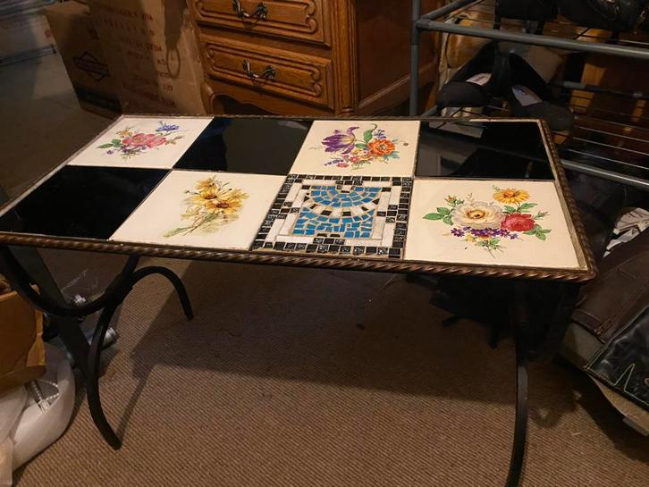 Vintage Salontafel met Tegels, Huis en Inrichting, Tafels | Bijzettafels, Gebruikt, Rechthoekig, Minder dan 45 cm, 55 tot 75 cm