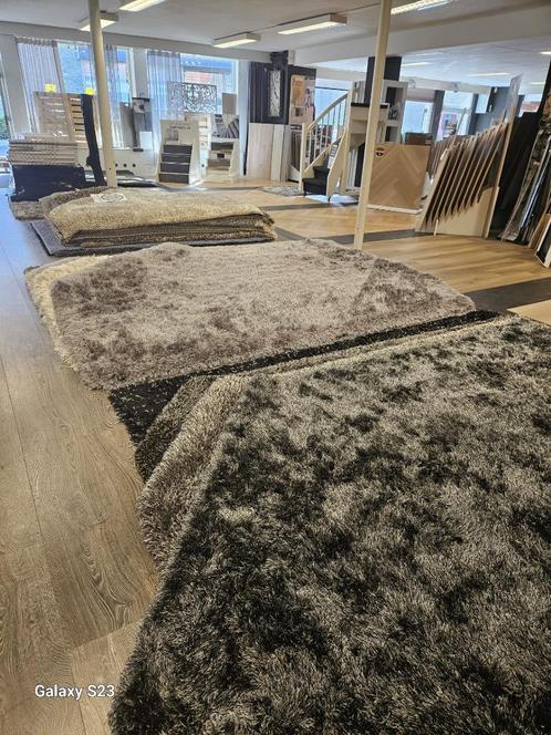 Super voordelige Brinker Vloerkleden ., Huis en Inrichting, Stoffering | Tapijten en Kleden, Nieuw, 200 cm of meer, 200 cm of meer