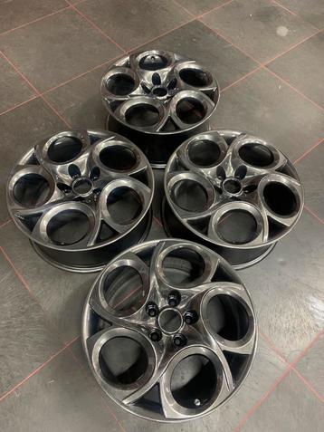 Diverse sets alfa romeo velgen (compleet 4) met/zonder band beschikbaar voor biedingen