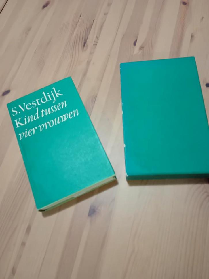 Kind tussen vier vrouwen - S. Vestdijk, Boeken, Literatuur, Gelezen, Nederland, Ophalen of Verzenden