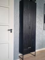 Hoge kast Woood Silas - Zwart essenhout, Met deur(en), 200 cm of meer, Zo goed als nieuw, Modern