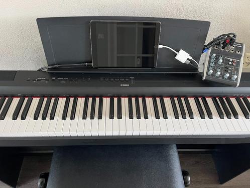 Yamaha P-125a B digitale piano gewogen toetsen, Muziek en Instrumenten, Piano's, Zo goed als nieuw, Piano, Zwart, Digitaal, Ophalen