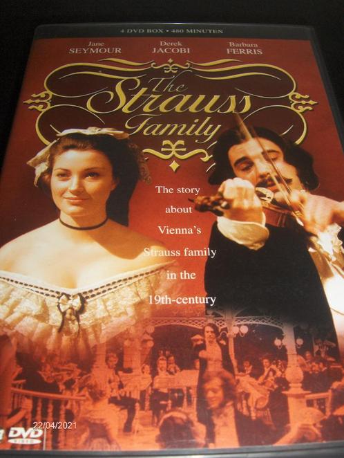The Strauss Family-Complete TV Serie van 8 uur op 4 DVD's., Cd's en Dvd's, Dvd's | Tv en Series, Zo goed als nieuw, Drama, Boxset