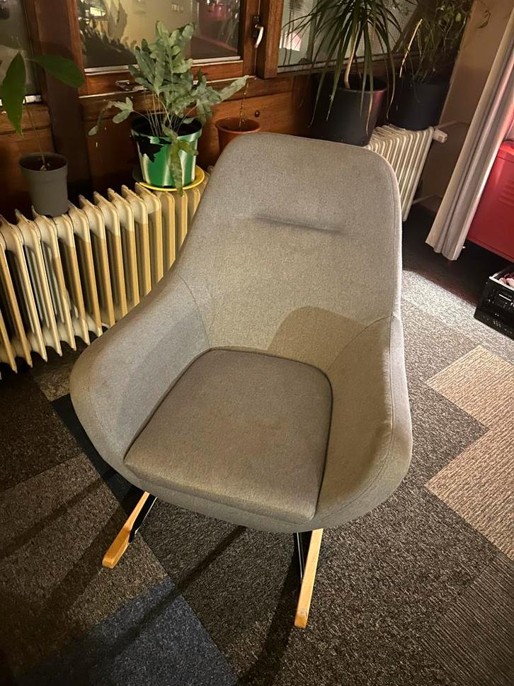 Jysk Nebel Schommelstoel, Huis en Inrichting, Fauteuils, Zo goed als nieuw, Hout, 75 tot 100 cm, Ophalen