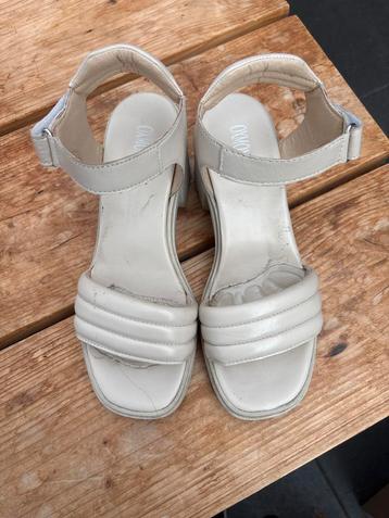 Oxmox Beige Sandalen Maat 39 beschikbaar voor biedingen