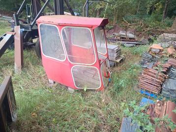 Cabine Toro beschikbaar voor biedingen