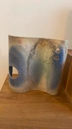 Modernistisch raku gestookt schermpje design, Ophalen