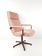 Vintage Artifort bureaustoel roze | bruin frame nieuwe stof, ., 75 tot 100 cm, Ophalen of Verzenden, Stof
