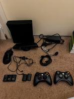 Xbox 360 Kinect met diverse spellen, Spelcomputers en Games, Spelcomputers | Xbox 360, 4 GB, Met 2 controllers, Met games, Ophalen of Verzenden