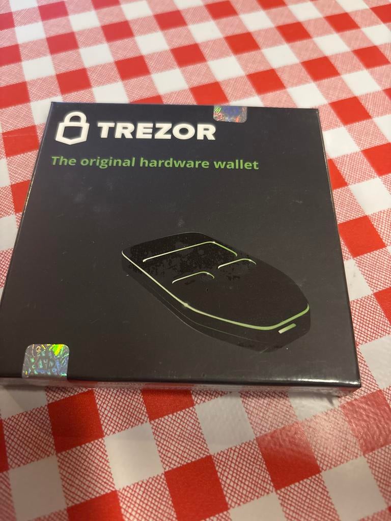 Trezor Hardware Wallet - Nieuw in Verpakking, Ophalen of Verzenden, Nieuw