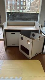 Minerakids 1 tafel & 2 stoelen, Kinderen en Baby's, Kinderkamer | Tafels en Stoelen, Ophalen of Verzenden, Zo goed als nieuw, Tafel(s) en Stoel(en)