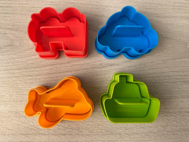 Bento Brood Uitstekers Cutter Koekjes Vormpjes Voertuigen, Hobby en Vrije tijd, Taarten en Cupcakes maken, Zo goed als nieuw, Ophalen of Verzenden