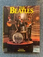 The Beatles Boek - Geïllustreerde Biografie, Ophalen of Verzenden, Gelezen, Artiest
