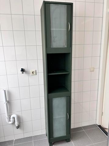 Kast badkamer beschikbaar voor biedingen