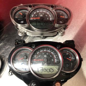 Piaggio Beverly / Yourban KM teller / Cockpit / dashboard beschikbaar voor biedingen