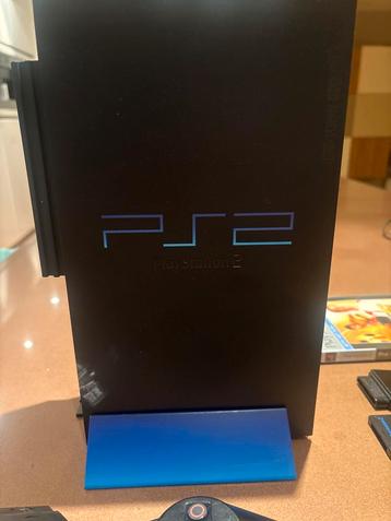 PS2 Console met 2 Controllers, Memory Card & Game beschikbaar voor biedingen