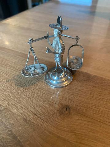 Zilveren Miniatuur Beeldje Wai Kee HongKong beschikbaar voor biedingen