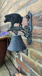 Gietijzeren bel "Varken", Ophalen, Gebruikt