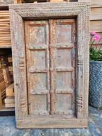 Antiek teakhouten kozijn met luiken., Ophalen