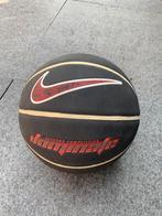 Mooie NIKE Basketbal, Sport en Fitness, Basketbal, Ophalen, Zo goed als nieuw, Bal